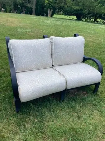 MUST GO!!! Cast Classics Patio Loveseat WITH Cushions