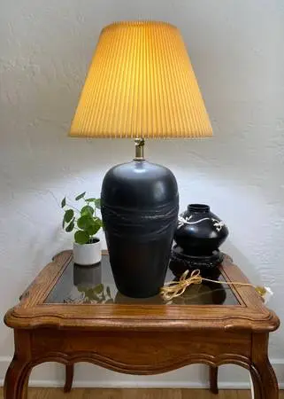 Black Ceramic Table Lamp