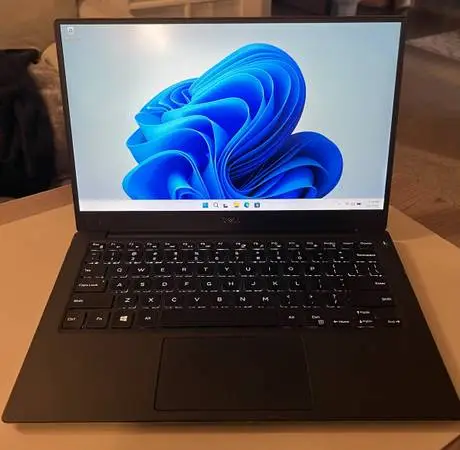Dell XPS Laptop P54G 13.3” i5 4gb 128GB SSD Win 11