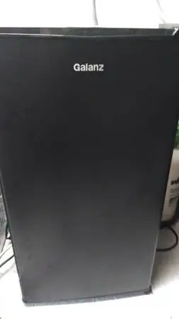 Mini fridge