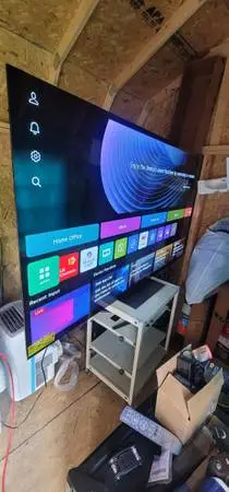 Like new LG 83-Inch Class OLED evo AI 4K C5 Series Smart TV  (OLED83C5PUA, 2026)