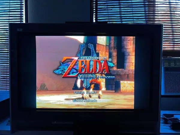 20 Sylvania LD200SL9  DVD TV combo