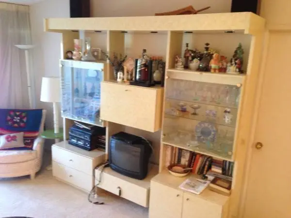 WALL UNIT