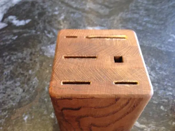 KNIFE BLOCK