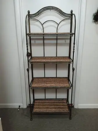 VINTAGE FOLDING BAKERS RACK