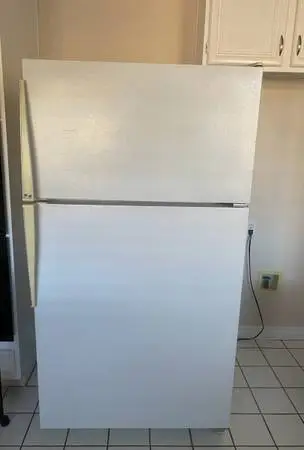 Refrigerator 36in 27cu ft