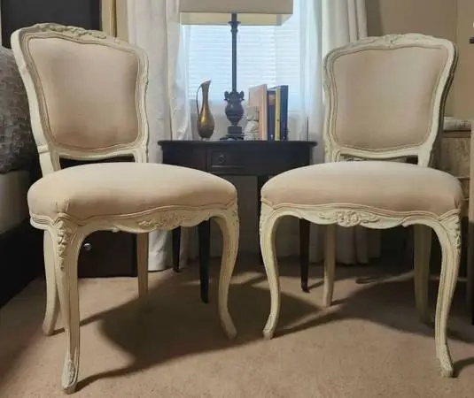 The Camelias - Pair of Safavieh Carved Wood French Provincial Side/Dining/Vanity