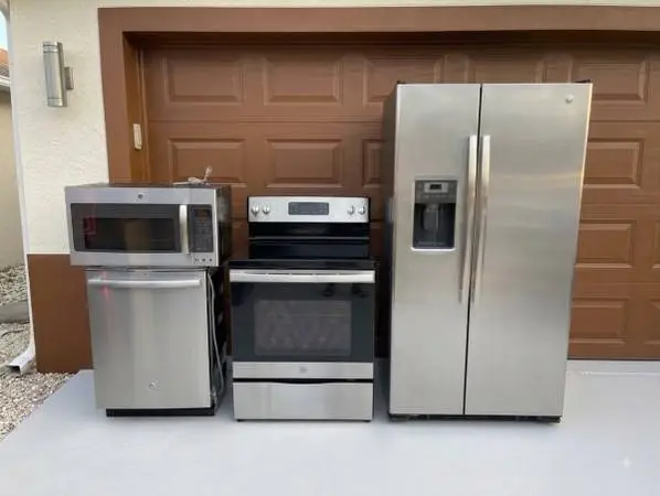Whole kitchen appliances set