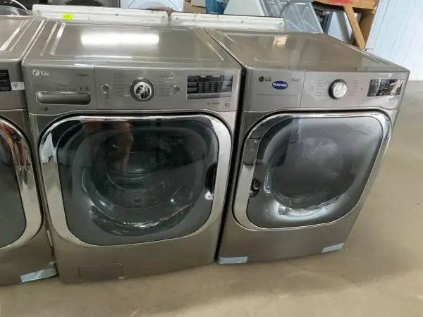 **LG FRONT LOAD JUMBO, ELECTRIC WASHER DRYER SET**ON SALE NOW**