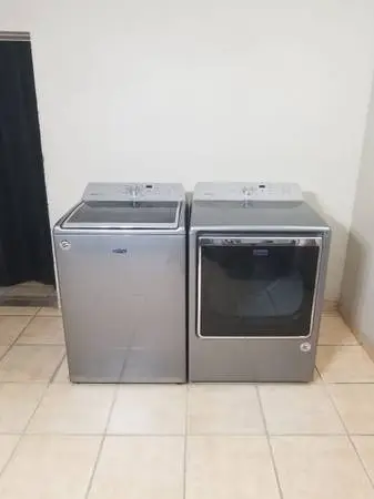 Maytag Washer and large Capacity Free Deliver And Install 6 Month Warranty
