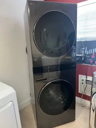 LG Washtower HE Washer and Dryer Unit (Electric)