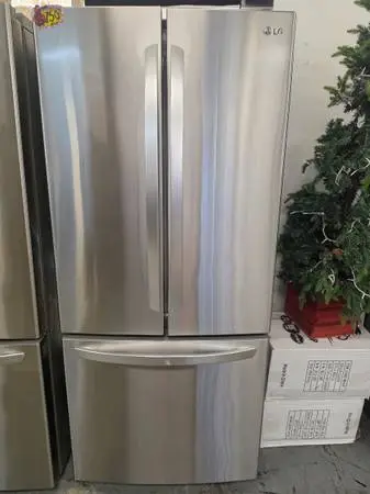 30 lg stainless steel compact French door refrigerator ice maker