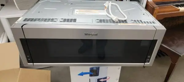 WHIRLPOOL LOW PROFILE MICROWAVE HOOD COMBINATION – BRANDNEW / OPEN BOX
