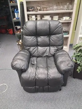 Electric recliner lift chair
