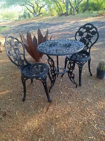 Patio furniture table and chairs