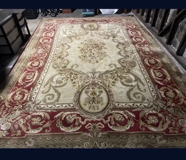 9' x 12' Made in India Vintage Hand-knotted Rug Pre-Owned  100% wool