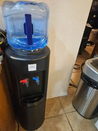 Clover Commercial water dispenser r134, heavy black ABS, stainless tan