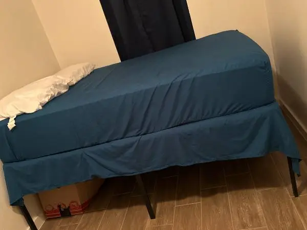 QUEEN MATTRESS