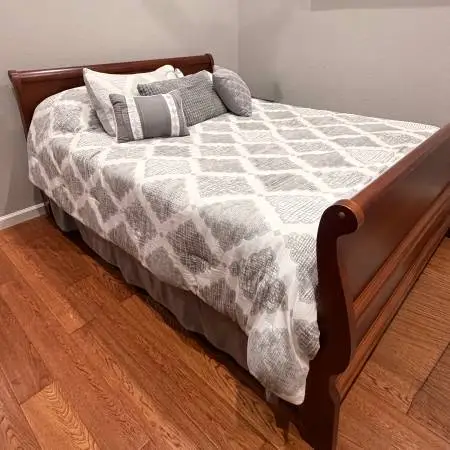 Queen Size bed with matching dresser