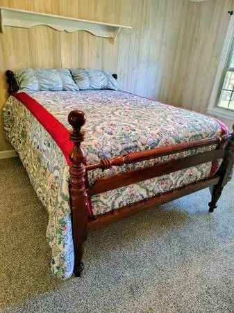 Queen 5-Piece Bedroom Set