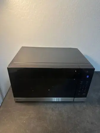 LG Microwaves MSER1590S 1.5 Cf Smart Inverter Easy Clean (READ)