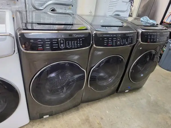 Samsung jumbo black 6.0 cu ft 2 in 1 washer and gas dryer