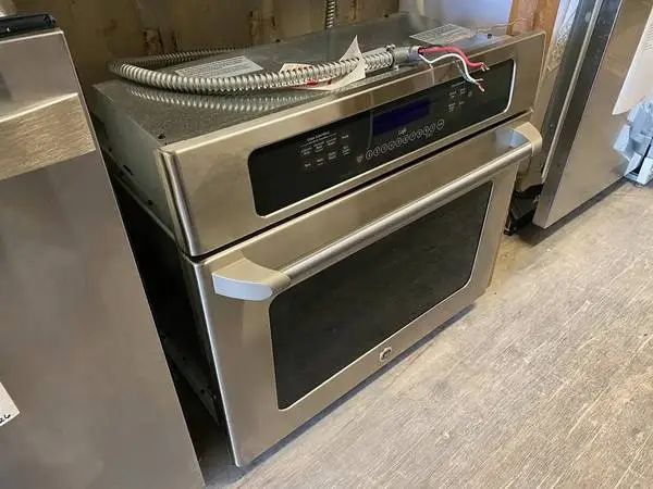 SS GE Cafe 30 Electric Oven Convection Model #CT918ST1SS Used