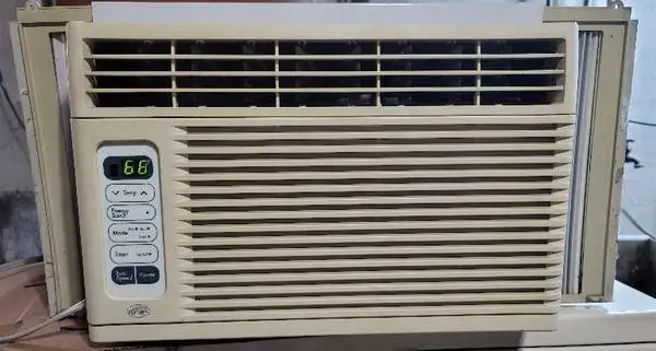 Window air conditione.r window ac window a/c $50