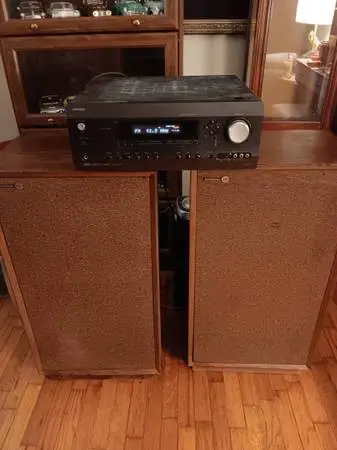 Rectilinear speakers with Integra receiver