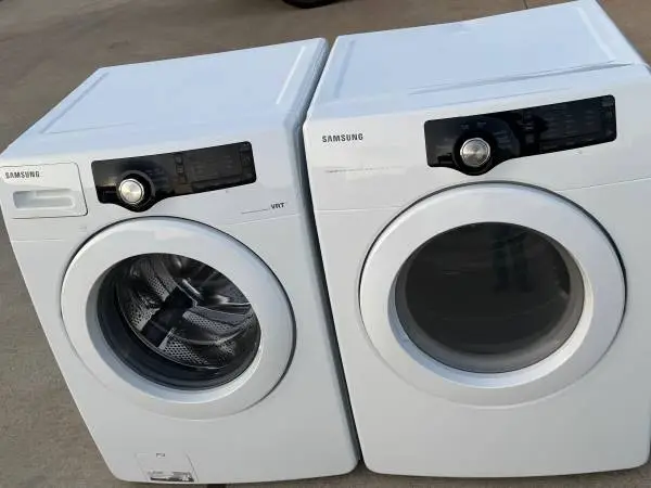 Nice white color front load Samsung washer and dryer high efficiency