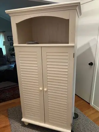 Armoire storage