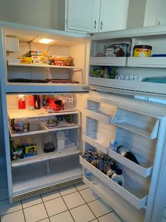 Excellent 36” 27cu ft fridge