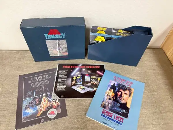 ♦♦ 1992 Star Wars Special Collectors Edition Boxed Set VHS & Book ♦♦