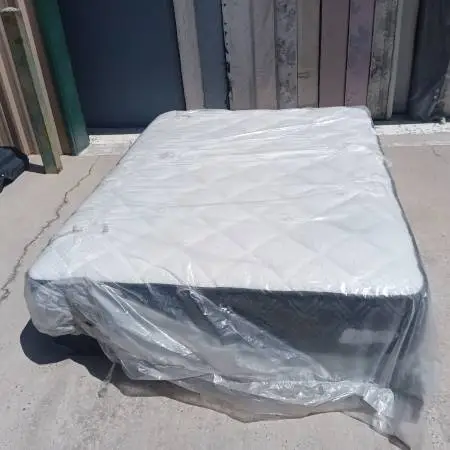Queen mattress and box spring