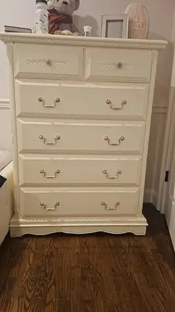 Munire Savannah 5-Drawer Solid Wood Chest / Tallboy Dresser - Linen Wh