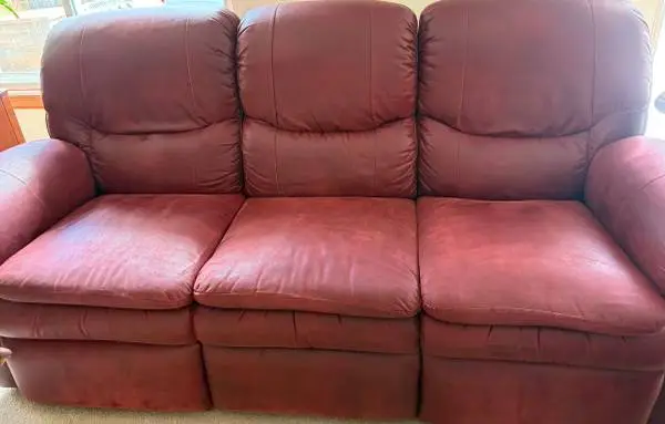 LA-z-boy leather love seat and couch