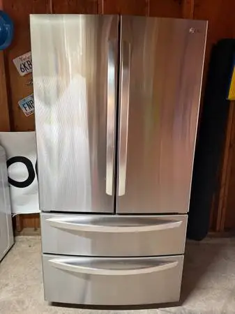 LG heavy duty refrigerator with ice and water