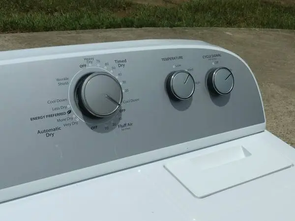 NON-DIGITAL WHIRLPOOL DRYER (Current Model - LIKE NEW)!