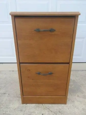 2 Drawer File Cabinet with Files