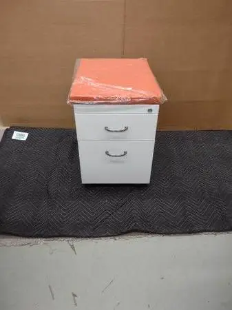 4 White HON15923RALP Flagship Mobile BF Pedestal w/Cushion  Reg $340