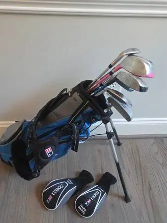 US Kids Golf - clubs with extra pink driver