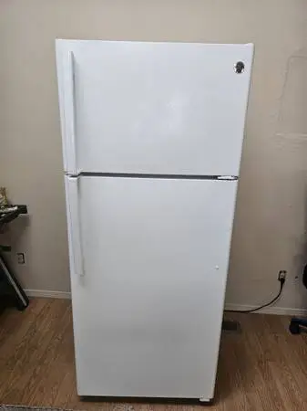 GE refrigerator
