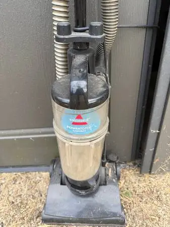 Bissell vacuum cleaner