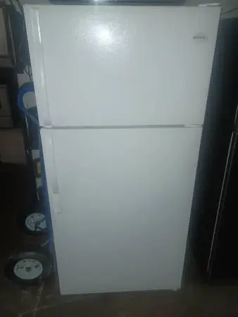 fridge & electric/ stove.... Free microwave with purchase
