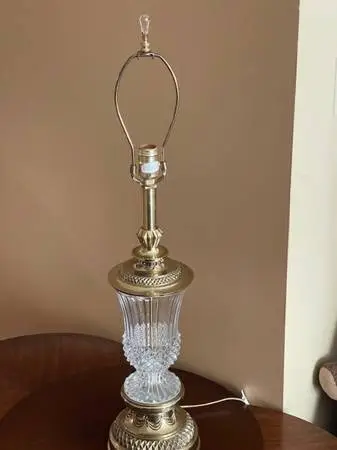 GORGEOUS REMBRANDT STIFFEL CRYSTAL LAMP