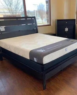 BRAND NEW!! K,Q,F,T MATTRESSESb AND BEDROOM SETS- $0-50 DOWN
