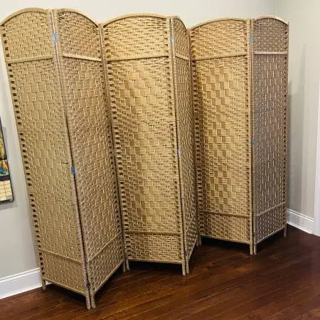 Like New 6 Panel Bamboo Room Divider