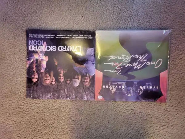 Here are two hard to find lps from Lynyryd Skynyrd