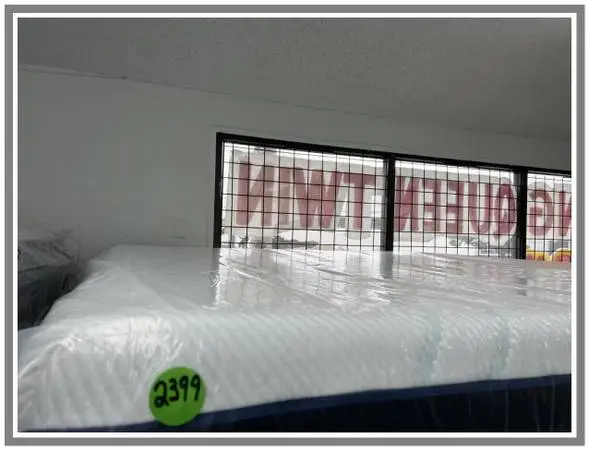 King Size Tempurpedic Proadapt (soft) Mattress & Boxes Bed