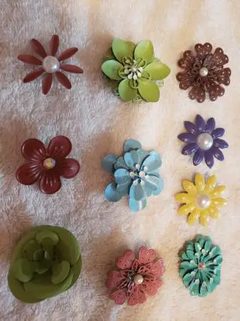 New Flower and Butterfly Metal Brooches/Pins Lot (12)